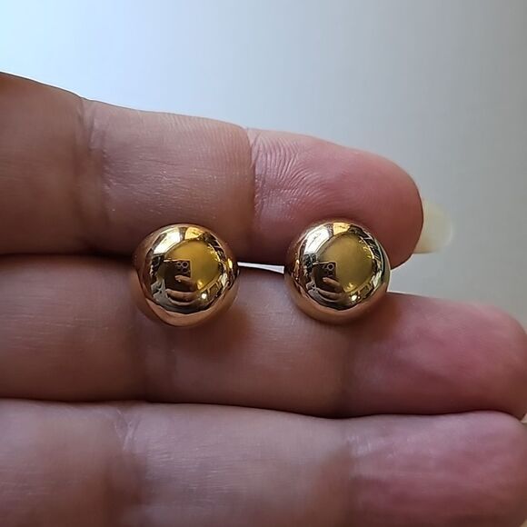 Vintage Classic Signed Avon Stud WOT - Picture 3 of 3